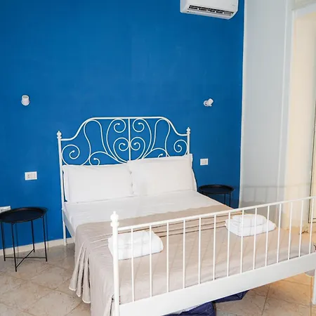 Vulcania Guest house *