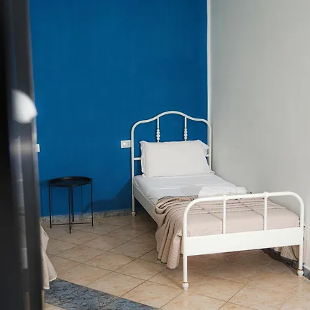 Vulcania Guest house *